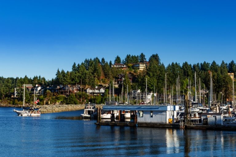 Gibsons Landing Harbour Authority - Gibsons Marina