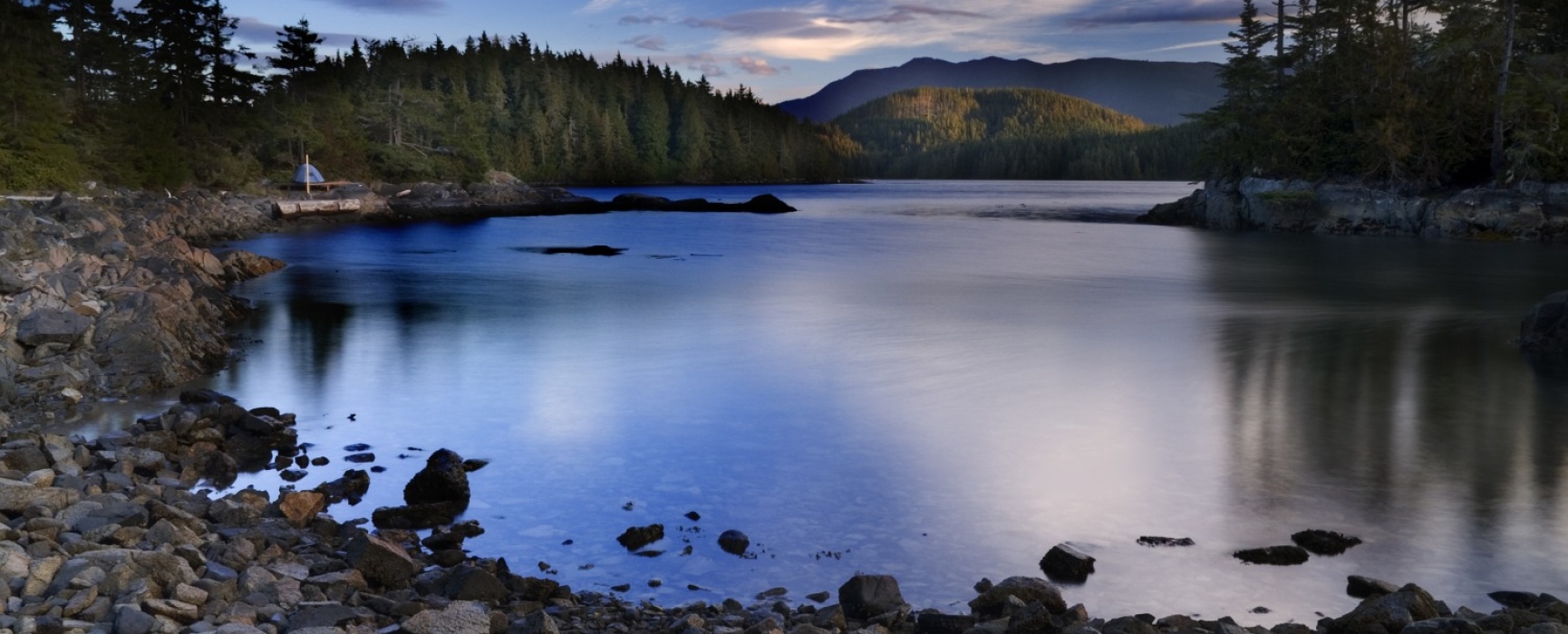 Queen Cove Victoria International Marina