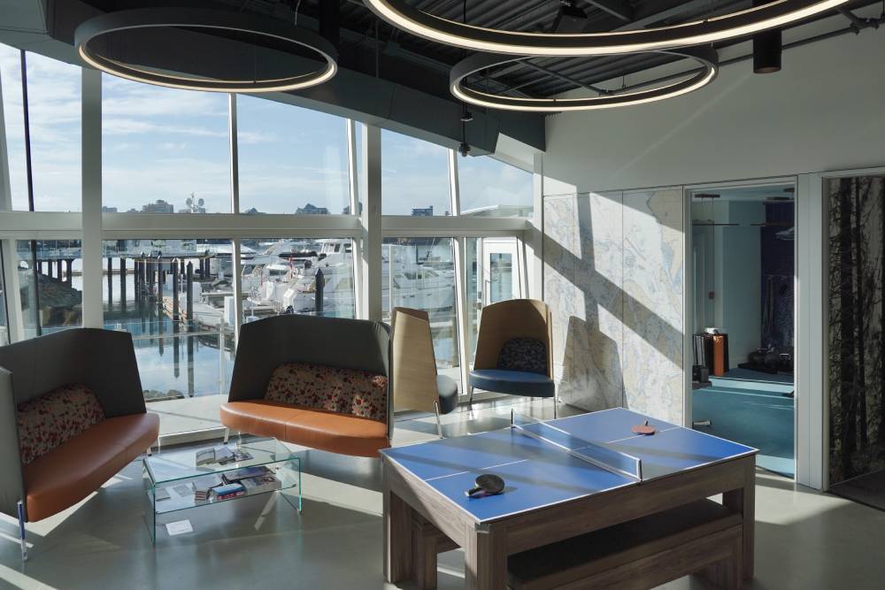 Crew Lounge Crew Lounge